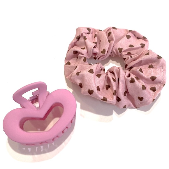Heart Shaped Matte Jaw Hair Clip Scrunchie Set Pink - Picture 1 of 5